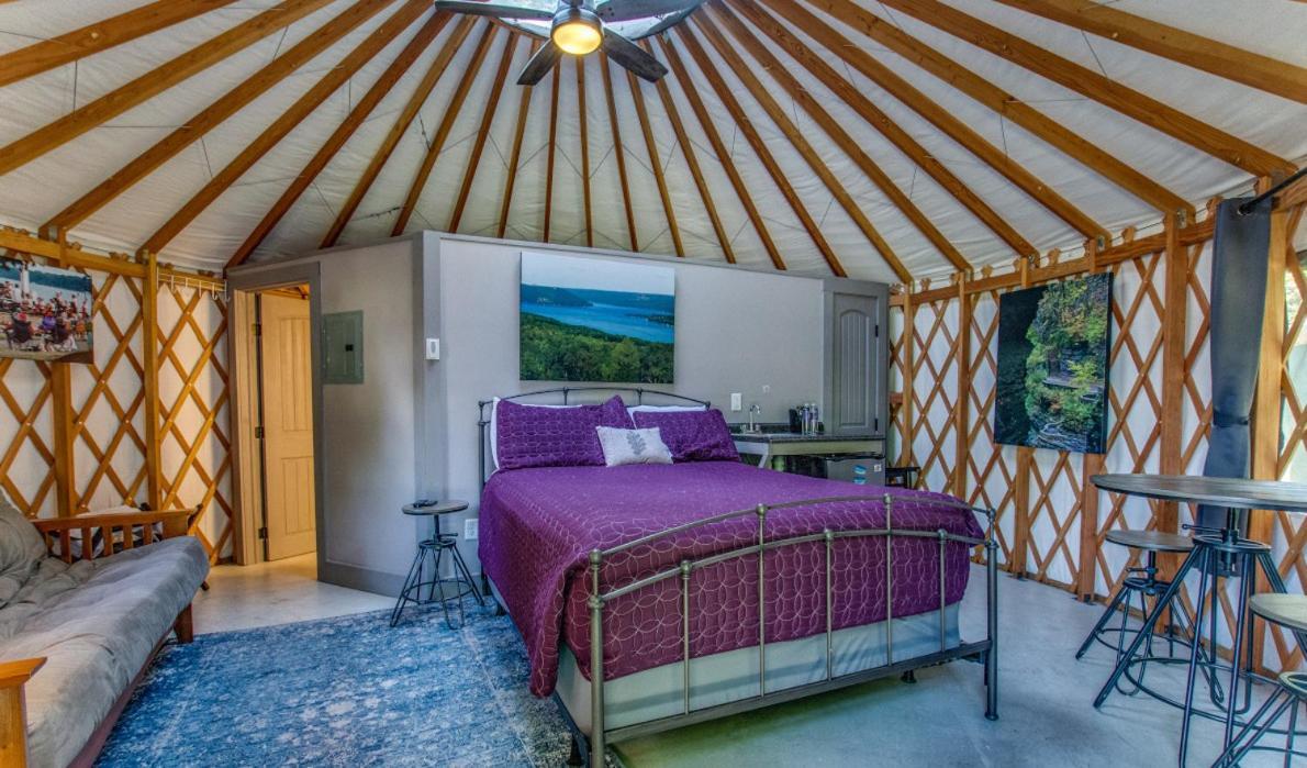 Plum Point Lodge Himrod Εξωτερικό φωτογραφία